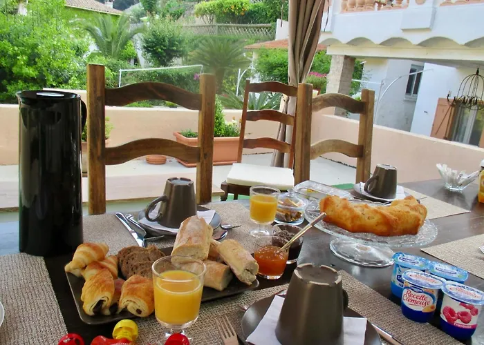 לינה וארוחת בוקר Bellabe ניס