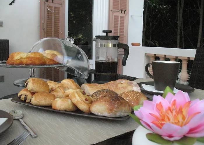 לינה וארוחת בוקר Bellabe ניס